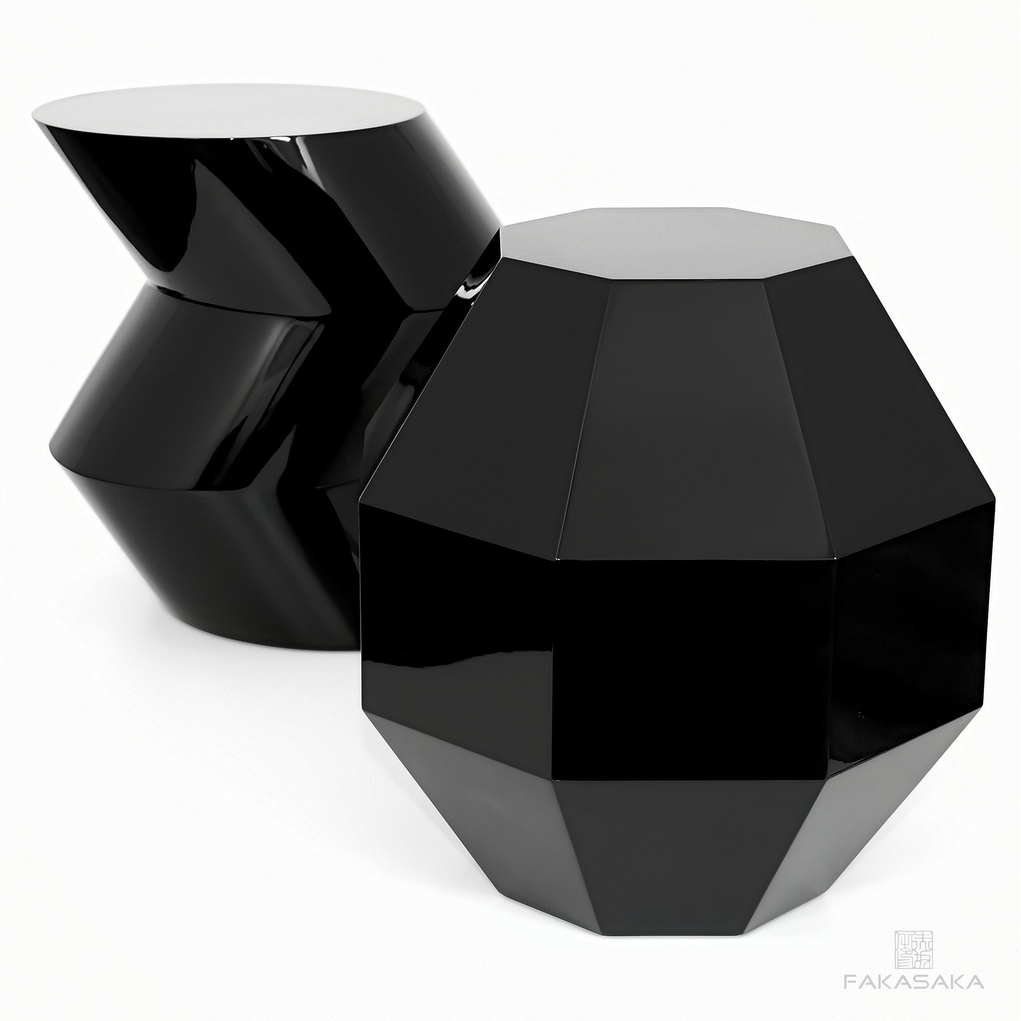 FA10 SIDE TABLE / DRINK TABLE<br><br>LACQUER BLACK