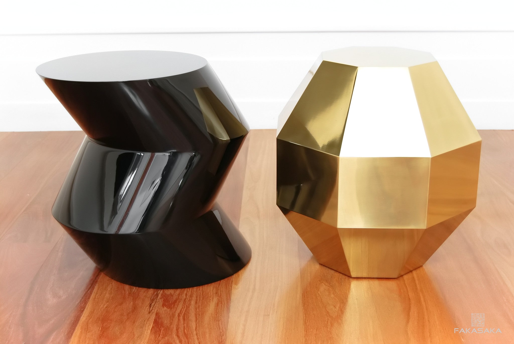 FA19 SIDE TABLE / DRINK TABLE<br><br>POLISHED BRASS