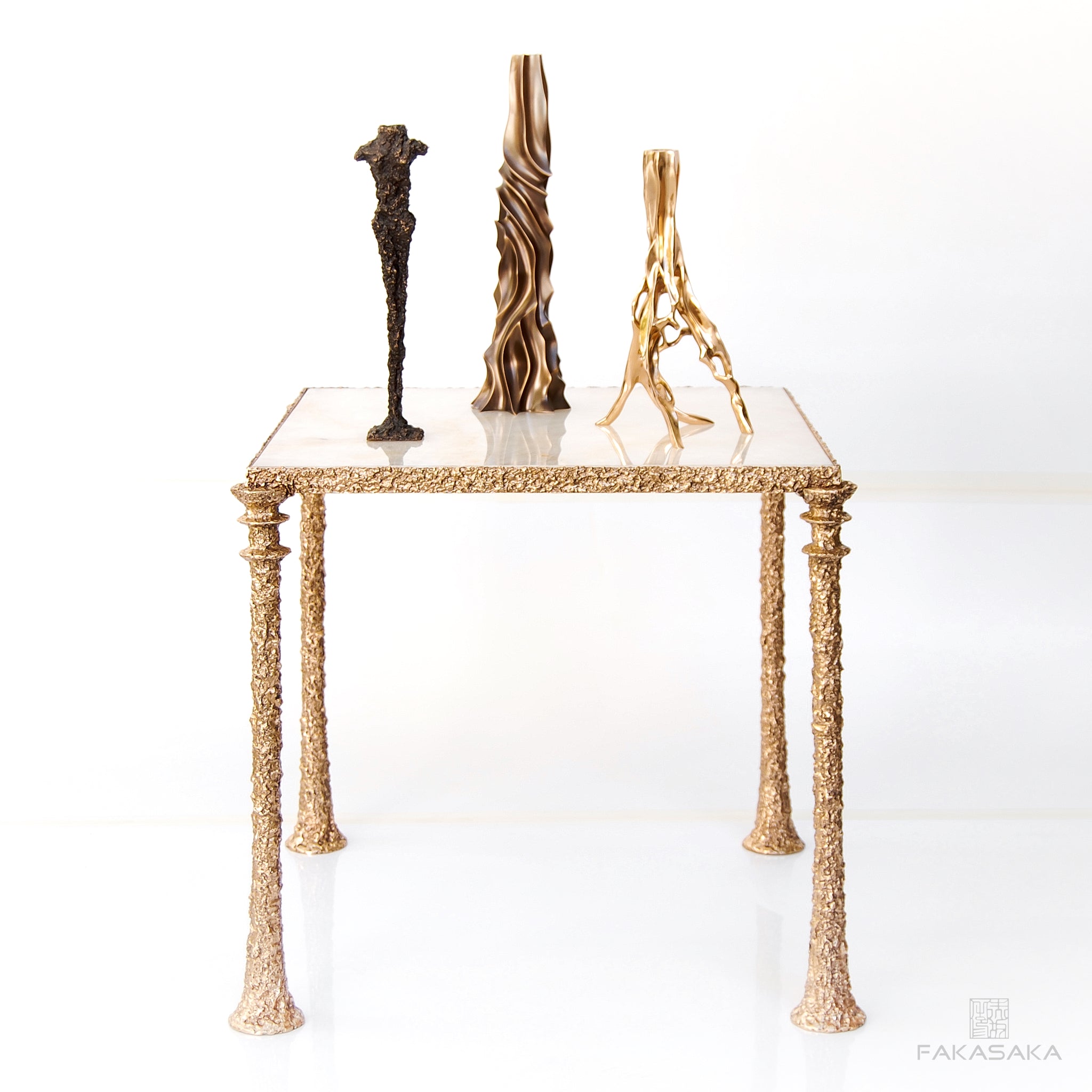 GUILL SIDE TABLE<br><br>TRANSLUCENT ONYX<br>POLISHED BRONZE