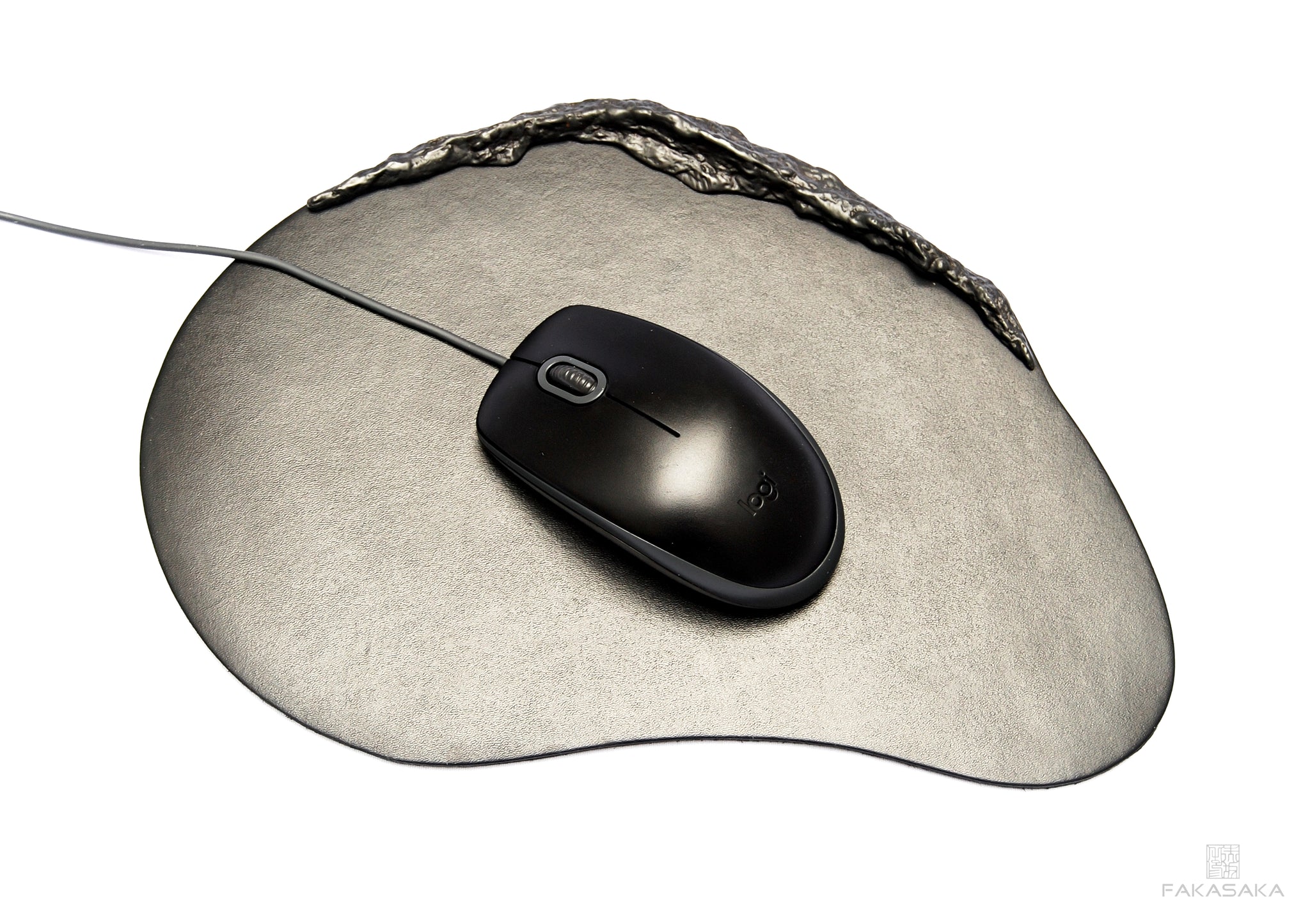 APPLE <br><br>MOUSE PAD<br><br>DARK BRONZE