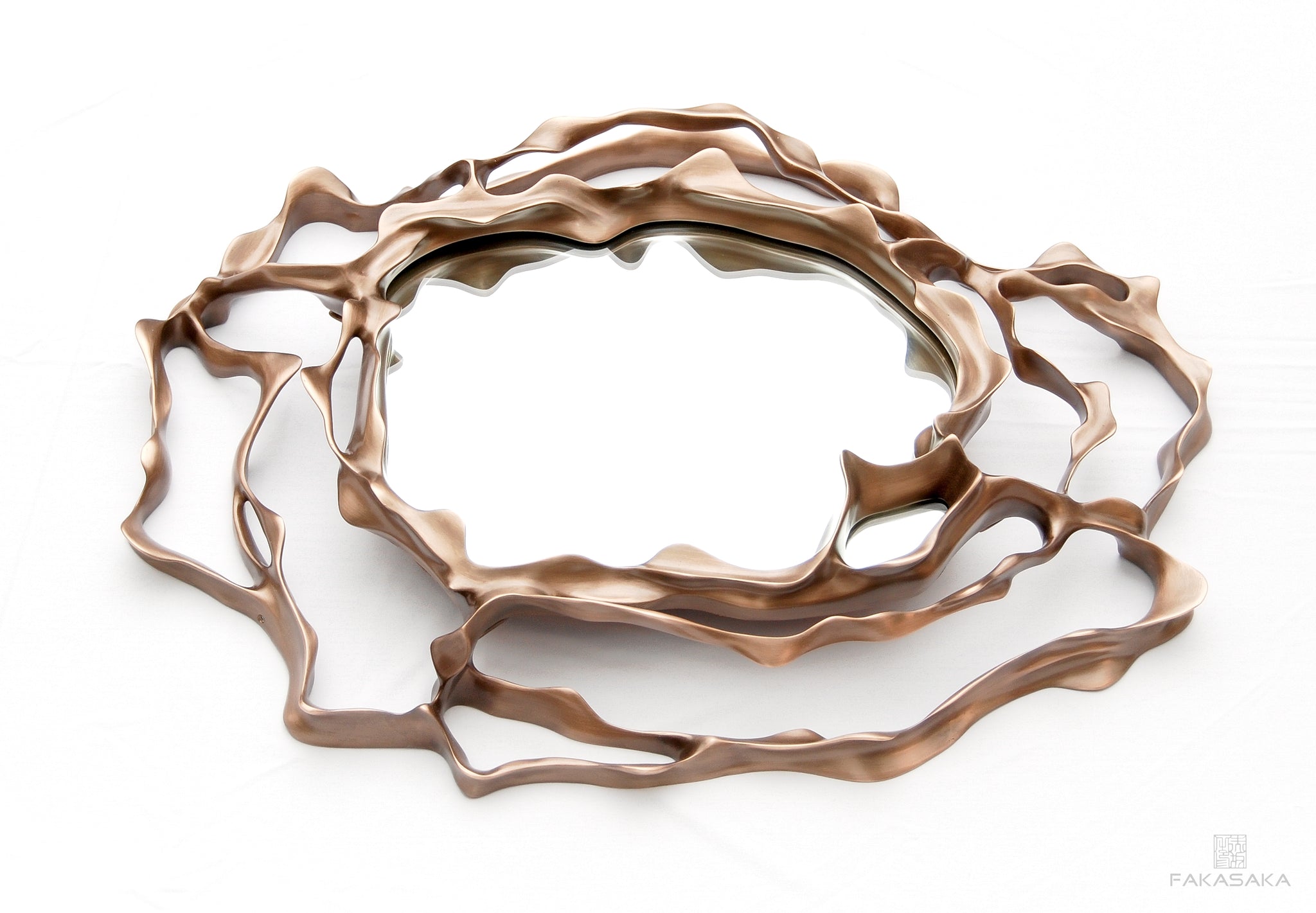 ALEXIA<br><br>MIRROR / CENTERPIECE<br><br>BLACKBROWN BRONZE<br>SILVER MIRROR