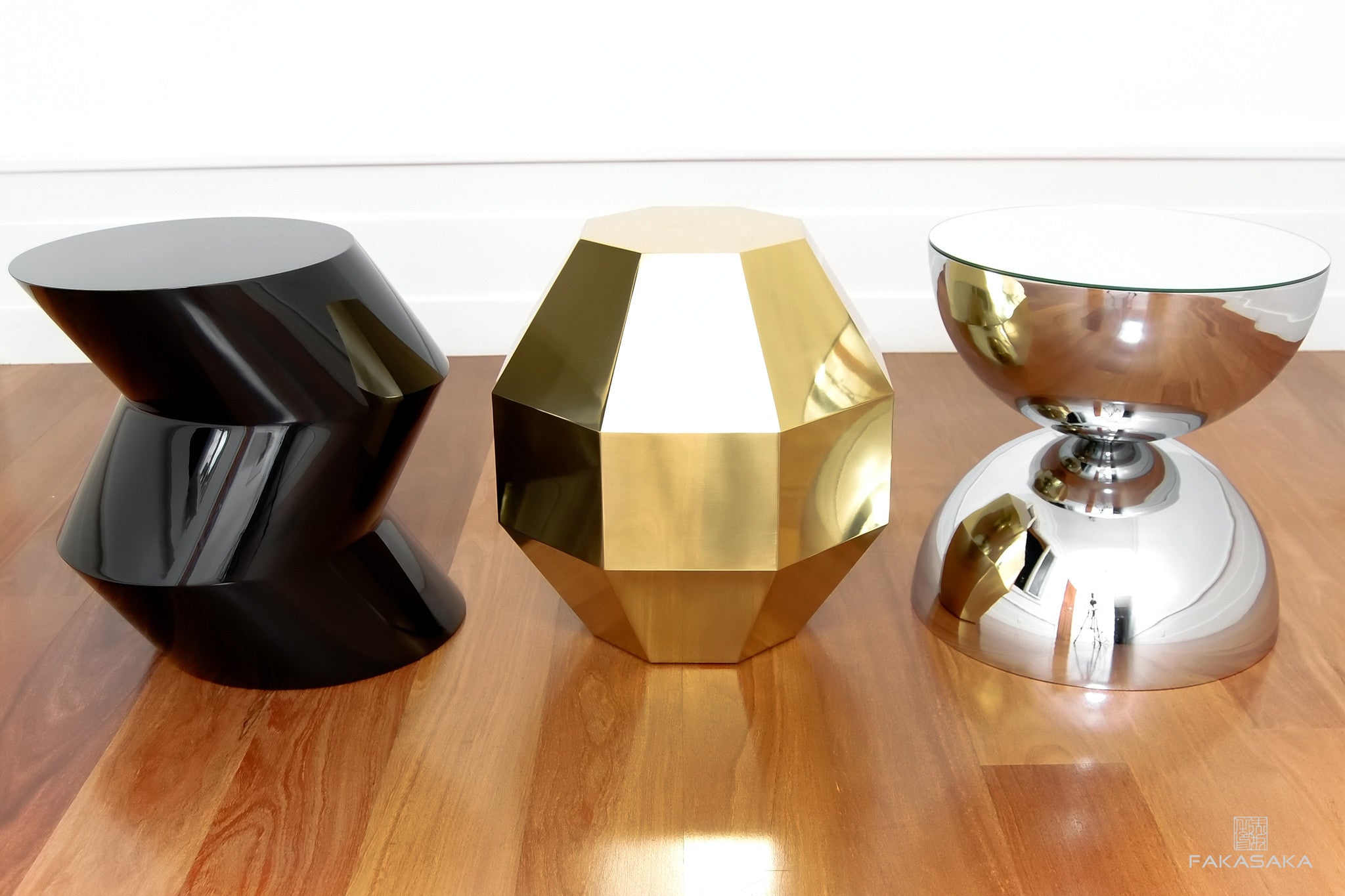 FA11 SIDE TABLE<br><br>MIRROR ON TOP<br>CHROMED